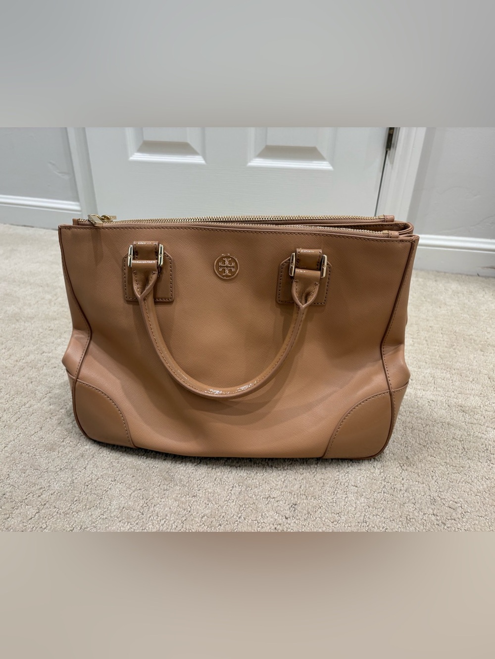 Tory Burch Tan Leather Tote Bag Gold Hardware 3 Compartments Like New